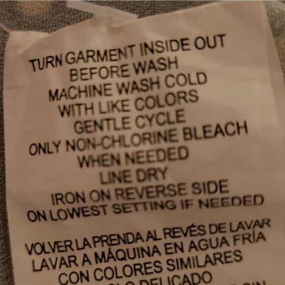 🔺️Jolt Blueish Gray Polka Dot Buttoned Top Small - Picture 8 of 8